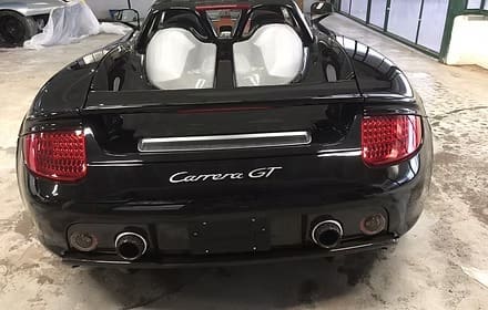 Black Carrera GT rear view