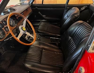 Retro dashboard and black leather upholstery